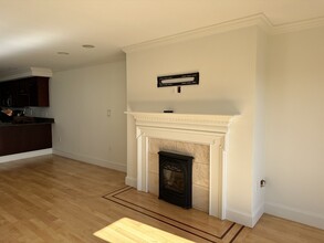 270 Bunker Hill St in Boston, MA - Building Photo - Building Photo