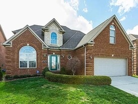 2477 Ogden Way in Lexington, KY - Building Photo