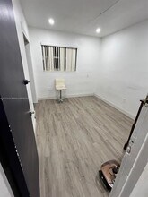 220 N 66th Ave in Hollywood, FL - Building Photo - Building Photo
