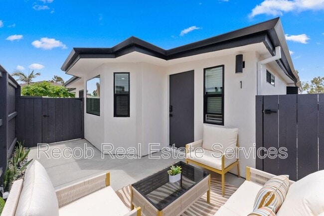 property at 5248 Adams Ave