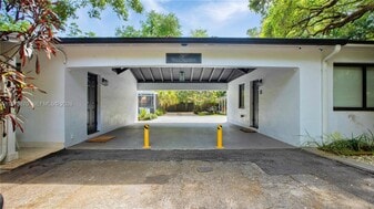 1750 NE 144th St in Miami, FL - Building Photo