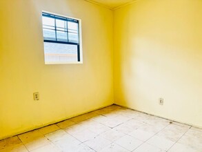 1413 Harding Ave in Laredo, TX - Building Photo - Building Photo