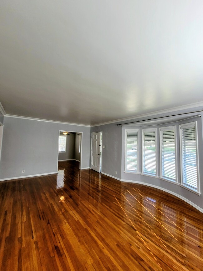 305 N Palm Ave, Unit A in Alhambra, CA - Foto de edificio - Building Photo