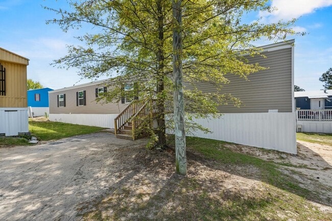 property at 600 Ermine Rd