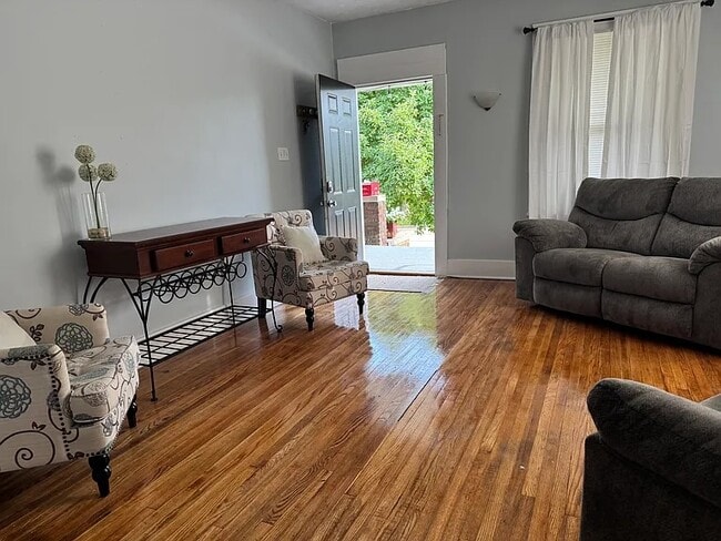 729 W Vine St in Springfield, IL - Building Photo - Building Photo