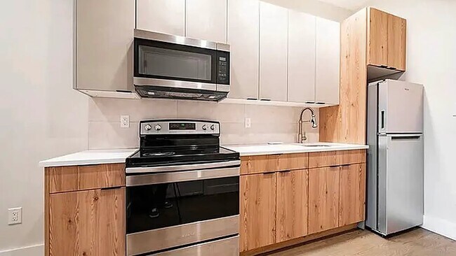 1283 Nostrand Ave, Unit 2r in Brooklyn, NY - Building Photo - Building Photo