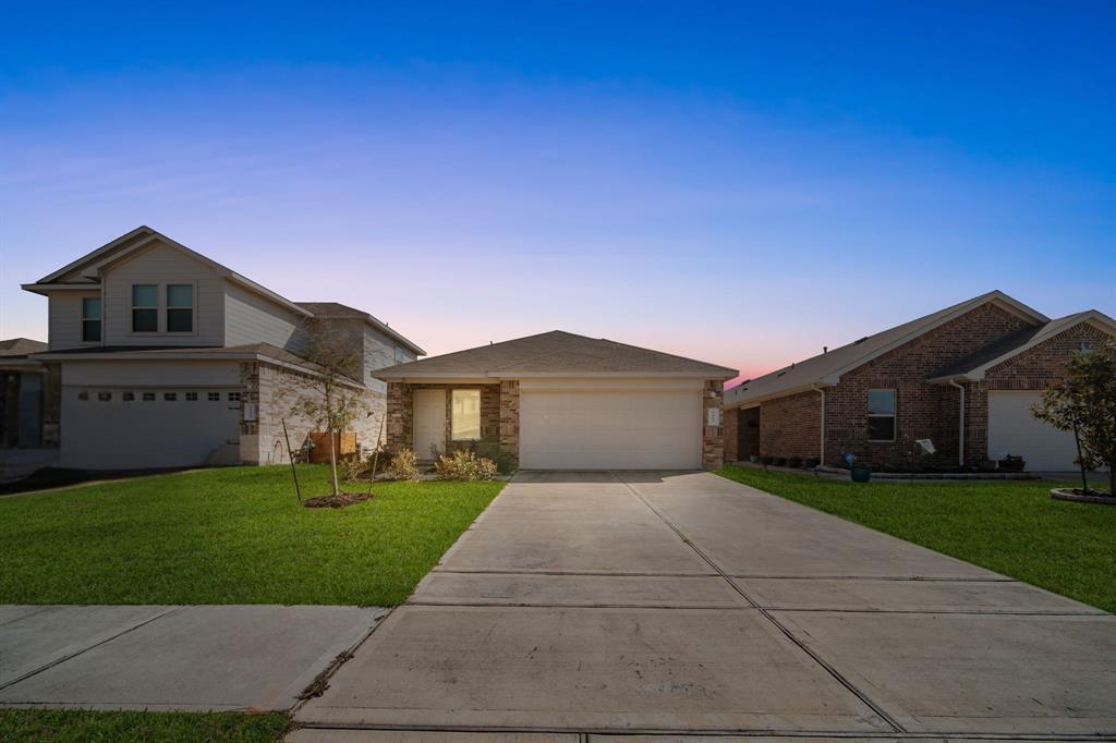 9865 Gln Brk Ln in The Woodlands, TX - Building Photo