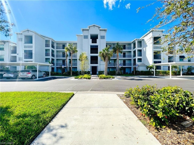 14071 Heritage Landing Blvd, Unit 316 in Punta Gorda, FL - Building Photo