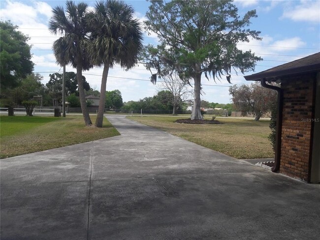 3400 E Lakeshore Blvd in St. Cloud, FL - Building Photo - Building Photo