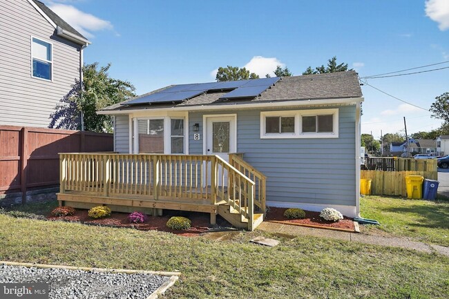 property at 8 Marley Neck Rd