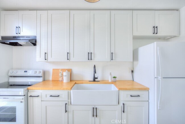 4255 5th St in Los Angeles, CA - Building Photo - Building Photo