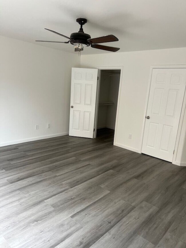 11711 Stratosphere Ave in Bakersfield, CA - Building Photo - Building Photo