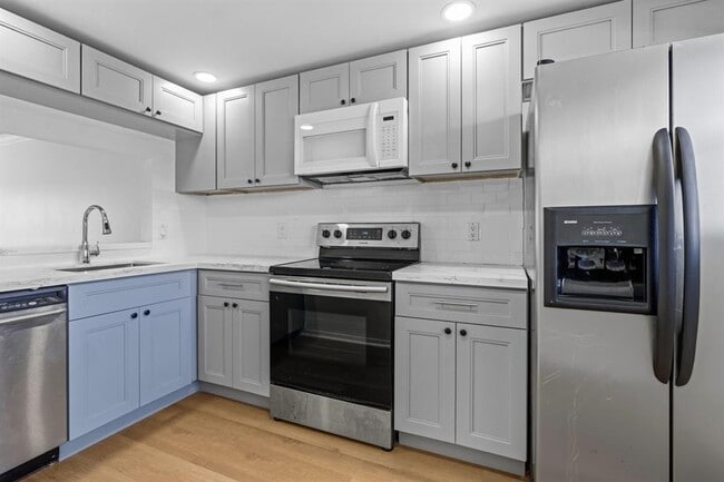 property at 6075 N Sabal Palm Blvd