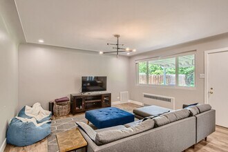 880 Grape St in Denver, CO - Building Photo - Building Photo