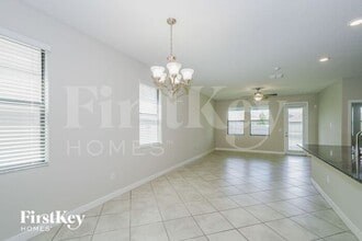 9835 Ivory Dr in Sun City Center, FL - Building Photo - Building Photo