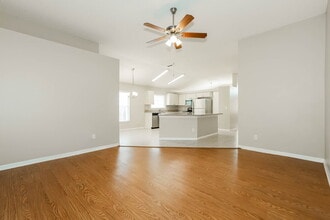 1538 Scotch Pine Dr in Brandon, FL - Building Photo - Building Photo
