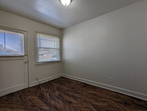 3787 Franklin Blvd in Eugene, OR - Building Photo - Building Photo