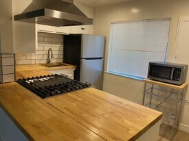 375 Delmas Ave, Unit 4 in San Jose, CA - Building Photo