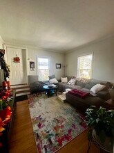13 Emerson St, Unit 2 in Newton, MA - Building Photo - Building Photo