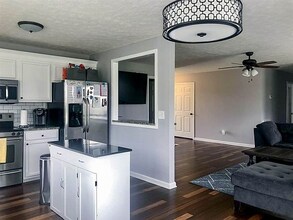 840 Red Clover Ave in Bowling Green, KY - Foto de edificio - Building Photo