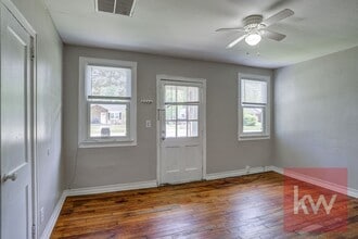 2025 Sherwood Rd in Kingsport, TN - Building Photo - Building Photo
