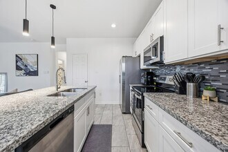 3825 Easy St in Houston, TX - Building Photo - Building Photo