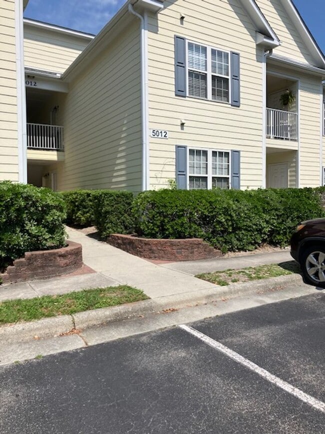 5012 Hunters Trail