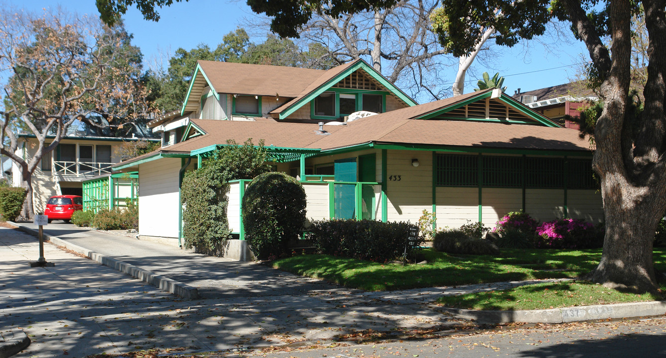 435 Oakland Ave in Pasadena, CA - Building Photo