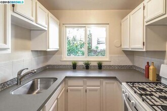 3111 College Ave, Unit A in Berkeley, CA - Building Photo - Building Photo
