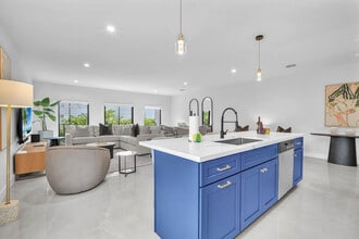 2951 NW 13th St in Miami, FL - Building Photo - Building Photo