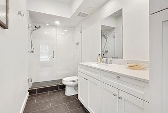2100 St Thomas St, Unit 204 in New Orleans, LA - Foto de edificio - Building Photo