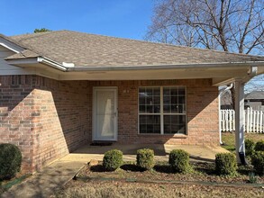 18 Fernwood Dr in Texarkana, TX - Building Photo - Building Photo