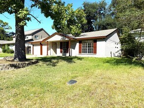 4531 Burkegate Dr in Spring, TX - Building Photo - Building Photo