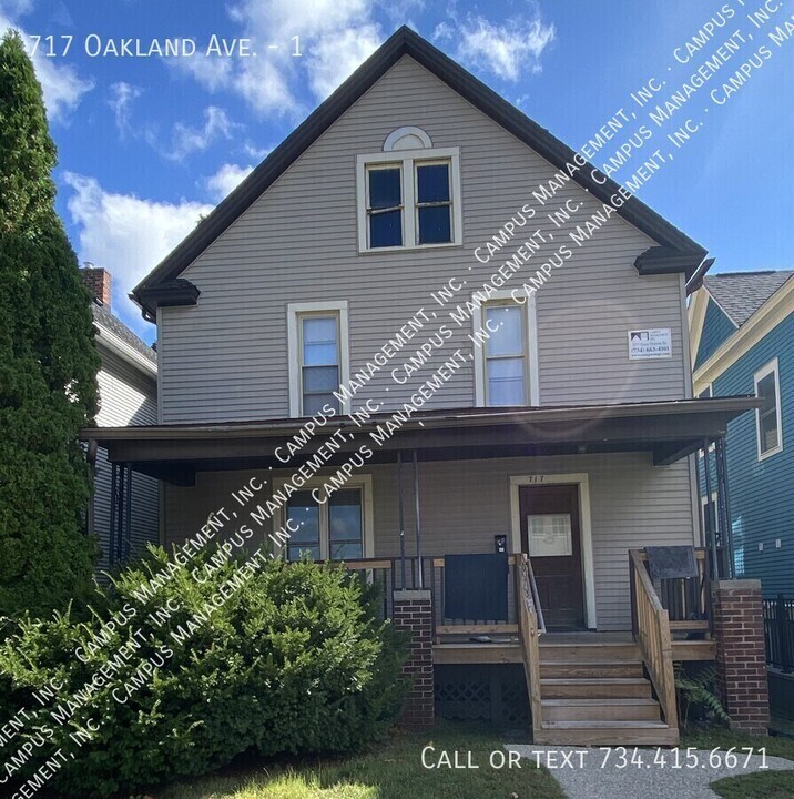 717 Oakland Ave in Ann Arbor, MI - Building Photo