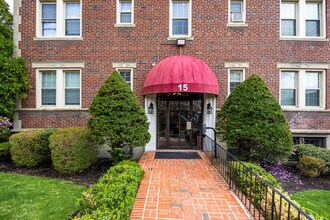 15 Governors Ave, Unit 24 in Medford, MA - Building Photo - Building Photo