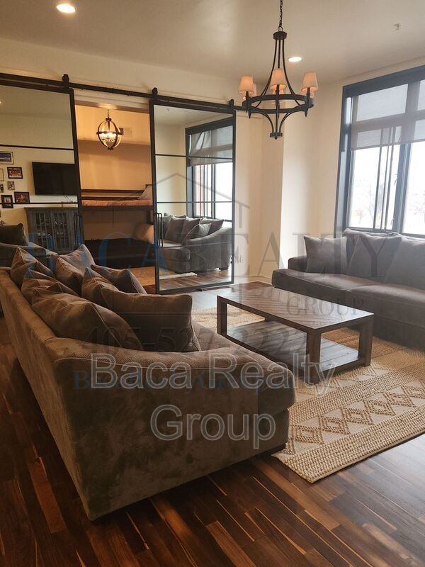 property at 401 Boyd St
