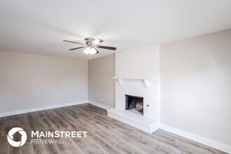 445 Larkspur Ct in Edmond, OK - Building Photo - Building Photo