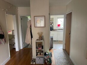 2016 Commonwealth Ave in Boston, MA - Building Photo - Building Photo