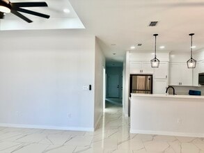 1006 Escondido Ln E, Unit A in Harlingen, TX - Foto de edificio - Building Photo