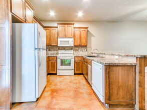 2874 Muzzy St in Choctaw, OK - Building Photo - Building Photo