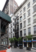 17 Warren St in New York, NY - Building Photo