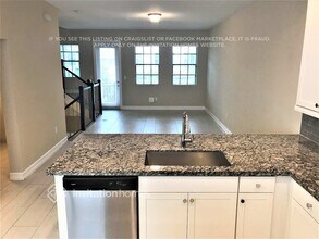 11671 SW 13th Ct in Pembroke Pines, FL - Building Photo - Building Photo