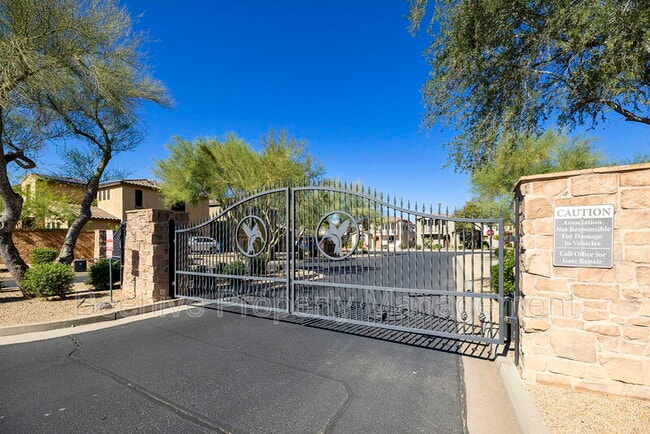 2314 W Jake Haven in Phoenix, AZ - Building Photo - Building Photo