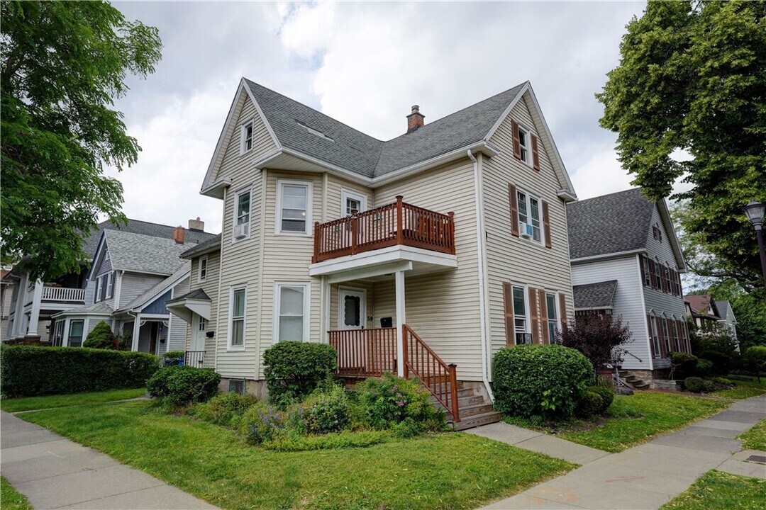 1226 Park Ave in Rochester, NY - Building Photo