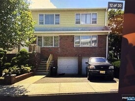 256 Hudson Pl in Cliffside Park, NJ - Building Photo