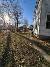 1043 Vine St in Beloit, WI - Building Photo - Building Photo