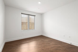 26 Hichborn St, Unit 18 in Boston, MA - Building Photo - Building Photo