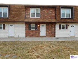 700 Westport Rd in Elizabethtown, KY - Building Photo