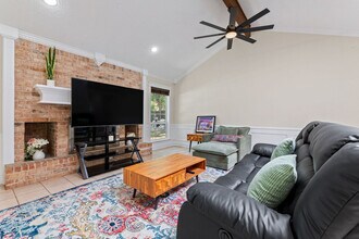 908 Green Meadow Dr in Round Rock, TX - Building Photo - Building Photo