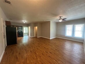 4318 Junius St in Dallas, TX - Foto de edificio - Building Photo